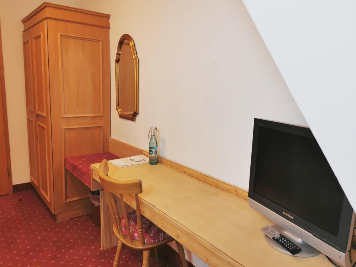 Landhotel Oelmuehle Mombris 외부 사진