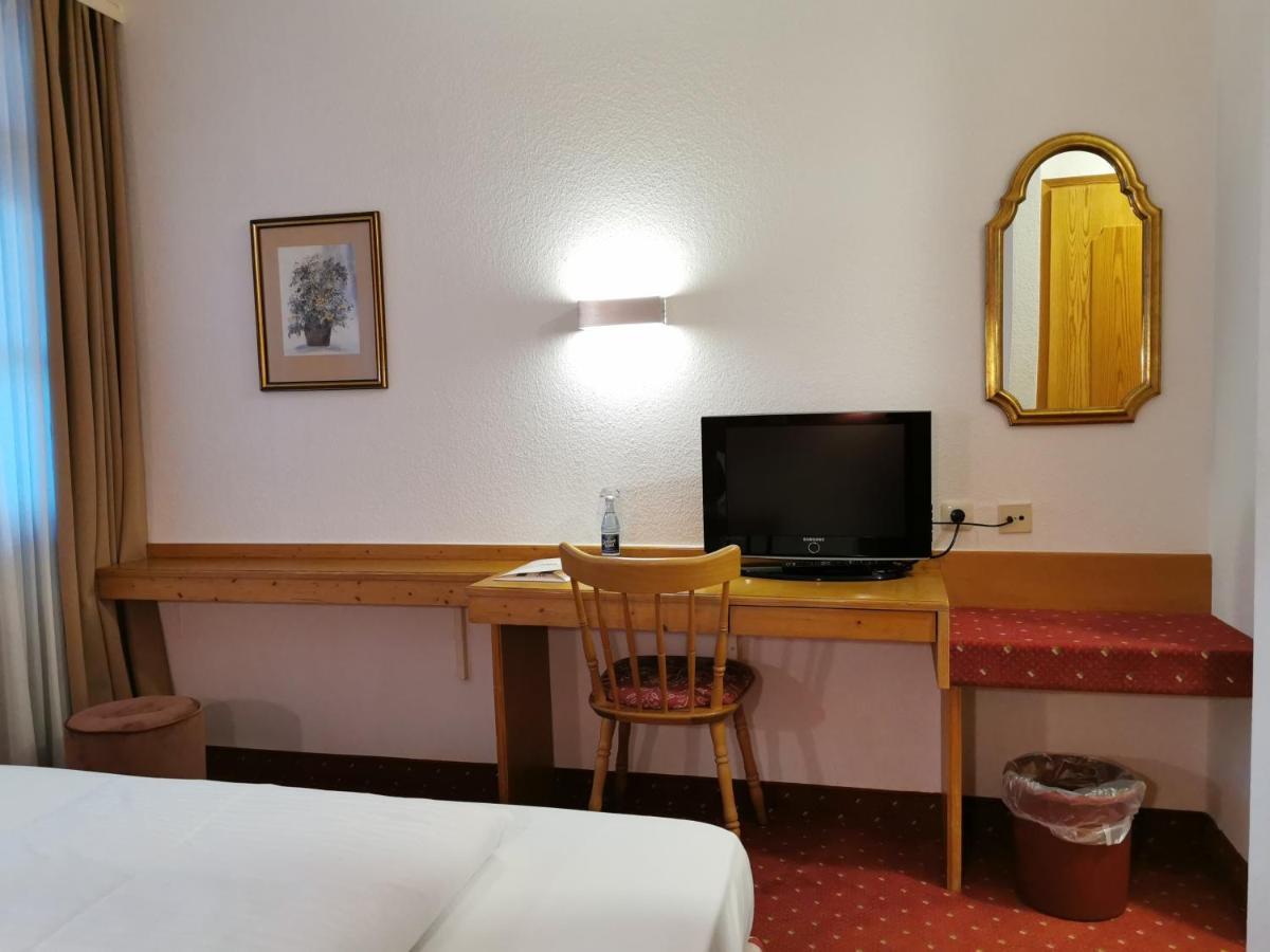 Landhotel Oelmuehle Mombris 외부 사진