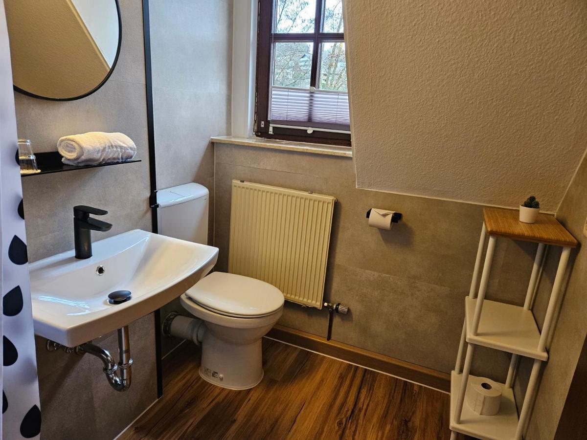 Landhotel Oelmuehle Mombris 외부 사진