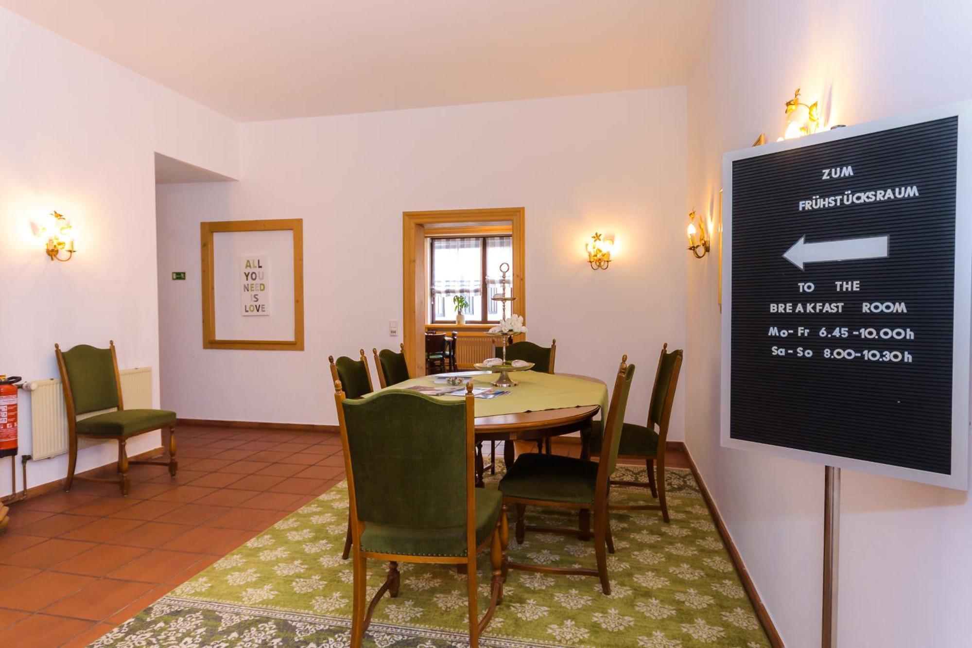 Landhotel Oelmuehle Mombris 외부 사진